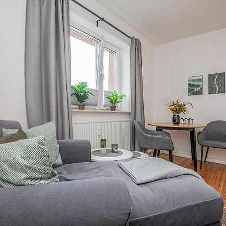 Fewo1846 - Kommood - Zentral Gelegenes Studio-Apartment Mit Balkon Im Hochparterre Flensburg Dış mekan fotoğraf